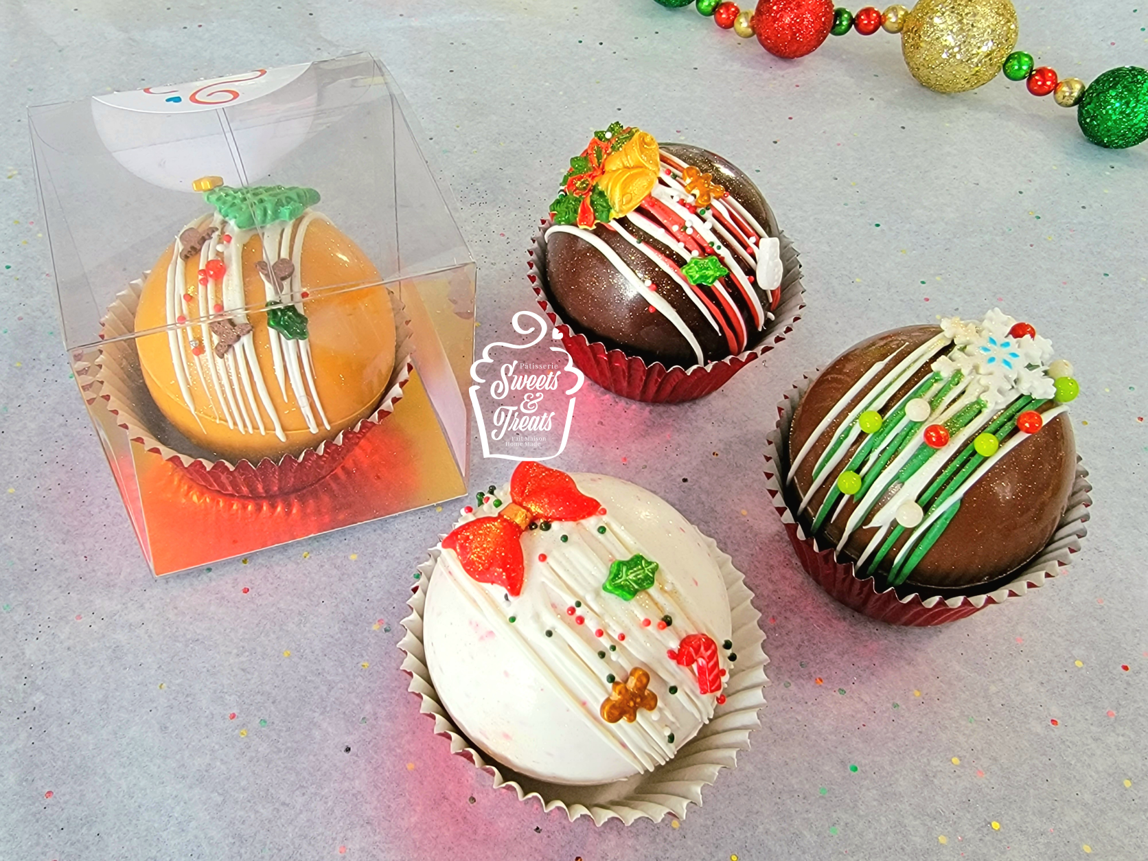 Christmas Hot Chocolate Bombs - Bombes de Chocolat Chaud de Noël